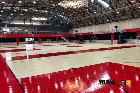 Professional introduction of indoor sports solid wood sports floor